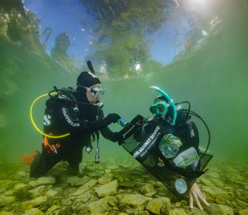 Divers taking part in a Dive Against Debris clean-up